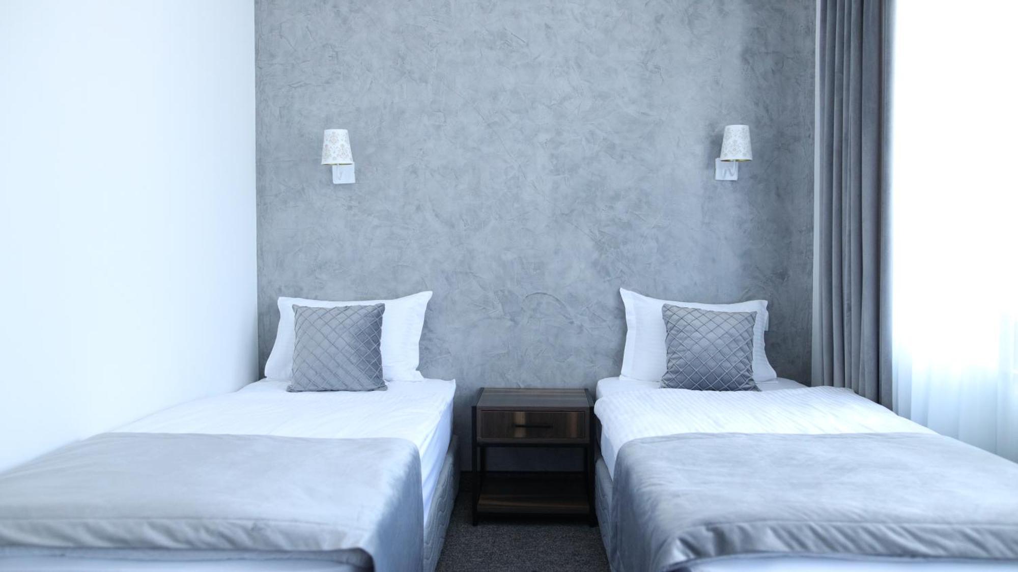 Bmg Hotel By Grigoryans Group Goris Exteriör bild