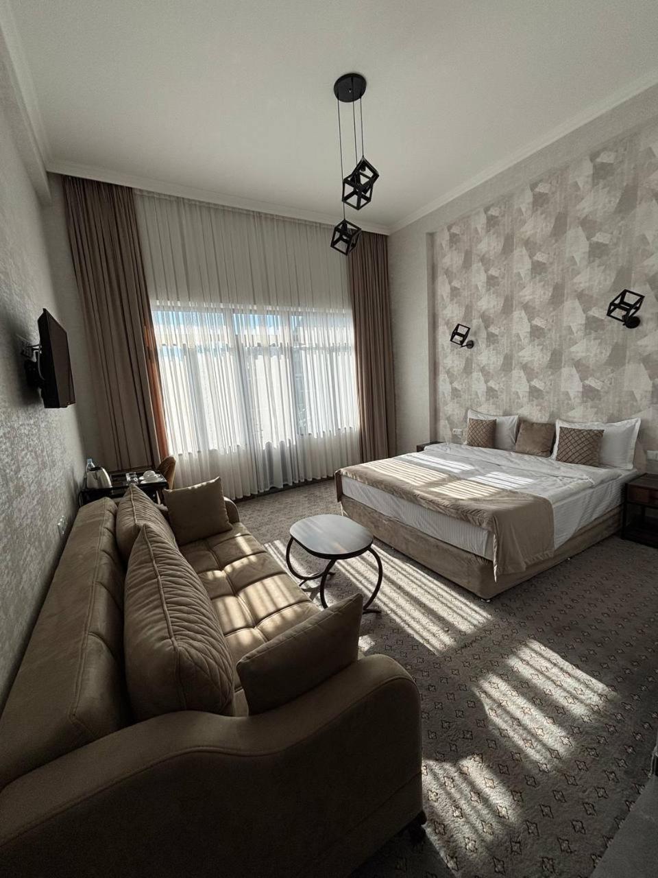 Bmg Hotel By Grigoryans Group Goris Exteriör bild